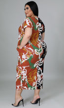 Load image into Gallery viewer, Going out plus size dress
